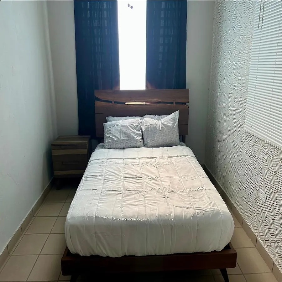 Cozy Beach House - 11 Minute Walk To The Beach Σαν Χουάν Πουέρτο Ρίκο